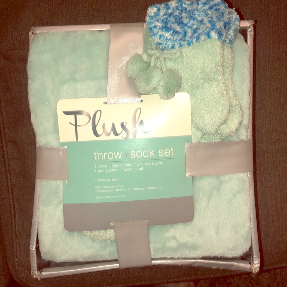 Plush Throw and Sock Set